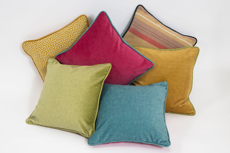 Cushions Piped (50 x 50cm)